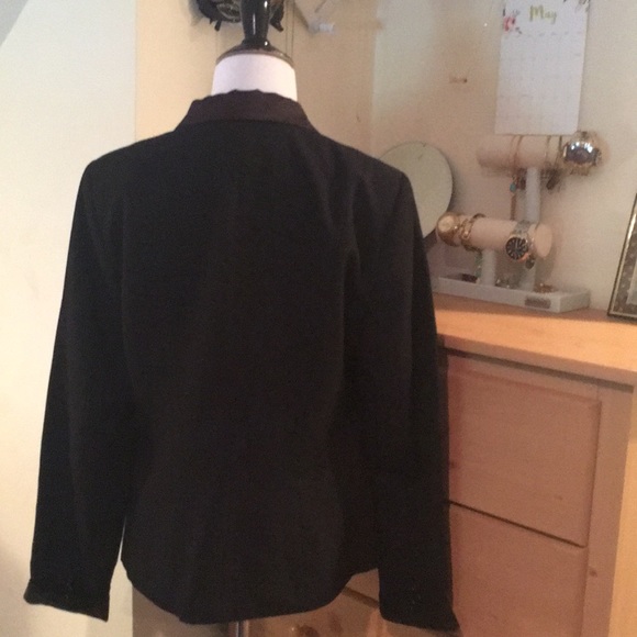 Jacket - Picture 5 of 5